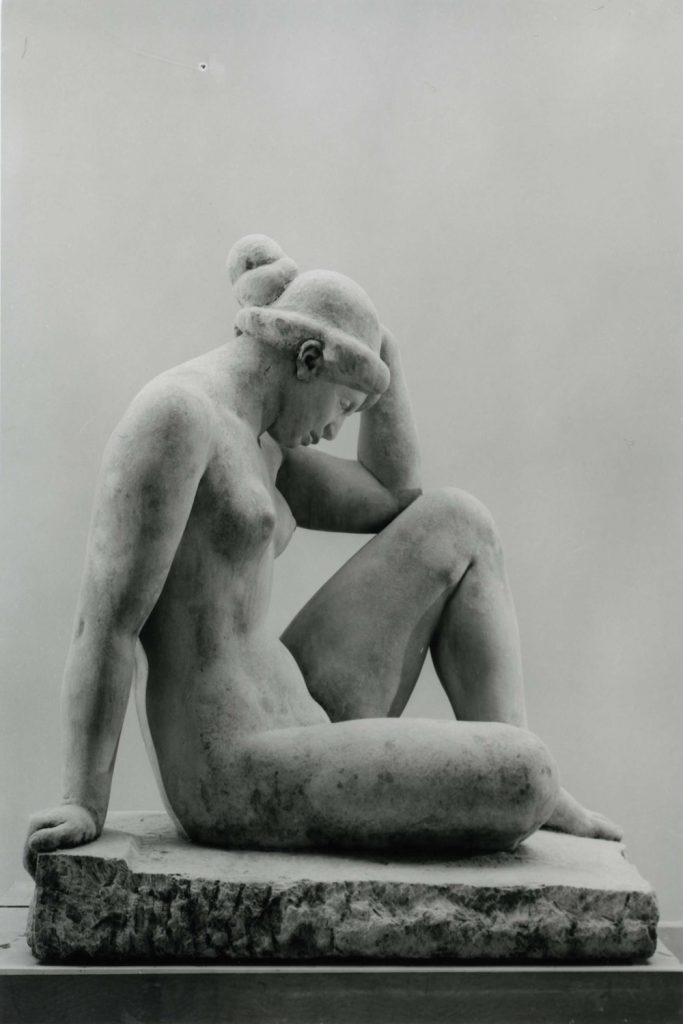 Aristide Maillol, « Méditerranée », 1905-1910. Pierre calcaire, 114 x 78 x 107,5 cm, Winterthur, ammlung Oskar Reinhart «Am Römerholz»